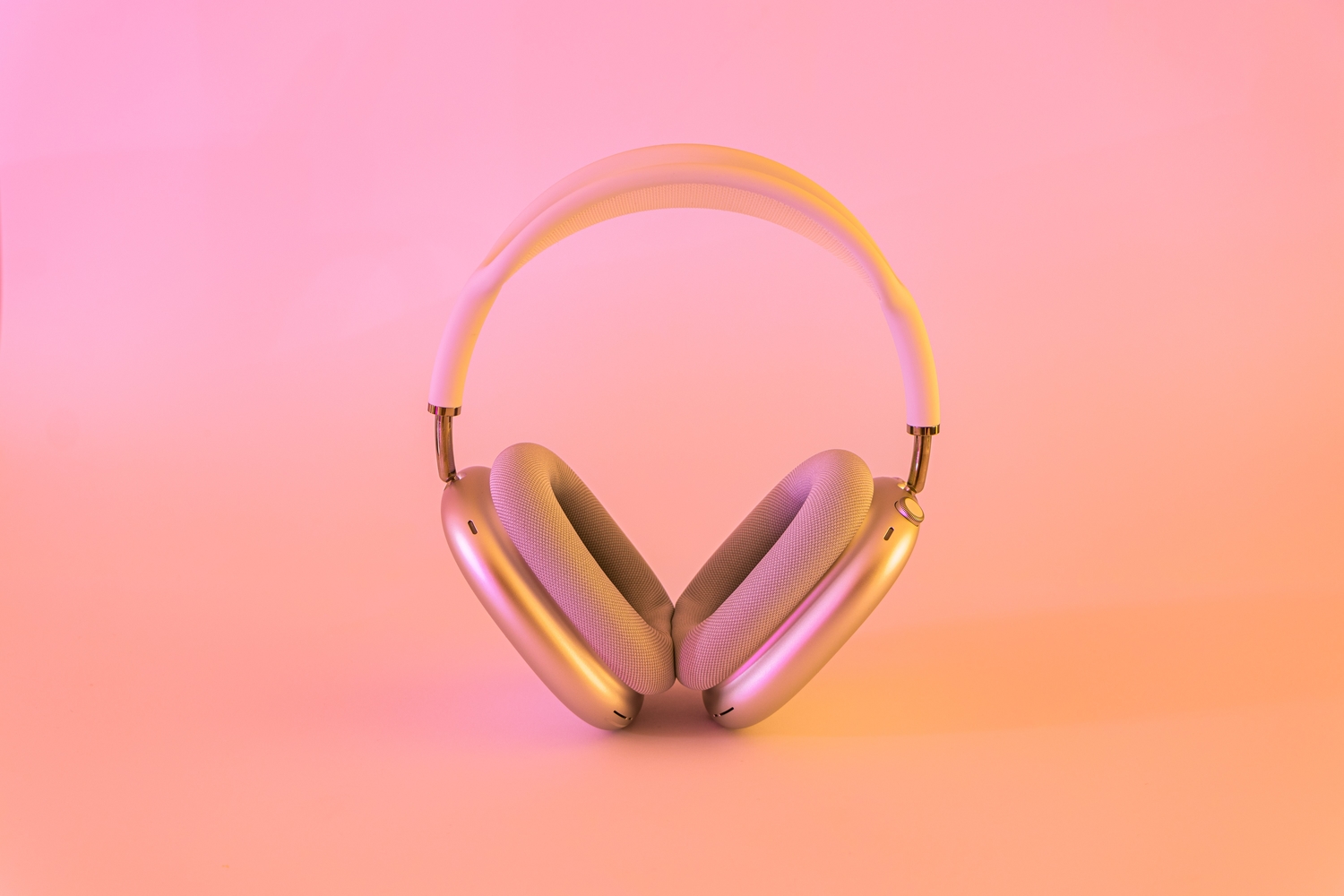 Zasn ben Makadam Oto Sa Why Are My Headphones Making Weird Noises