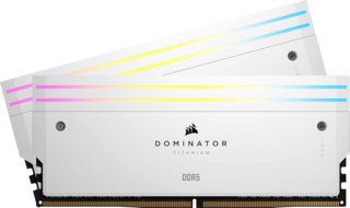 Corsair Dominator Titanium RGB DDR5-6000 C30 32GB (2x16GB) vs Team ...