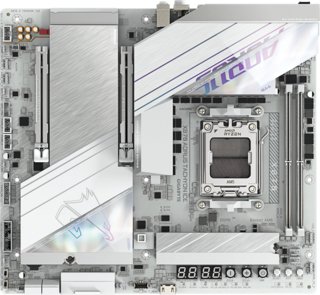 Gigabyte X870 Aorus Tachyon Ice vs Gigabyte X870E Aorus Master