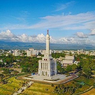 Manaus vs Santiago de los Caballeros: What is the difference?