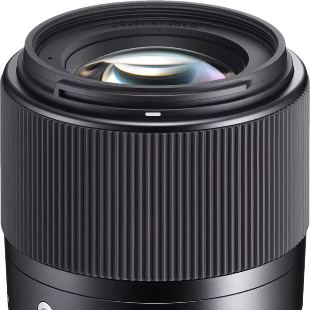Sigma 30mm F1.4 DC DN | C vs Sony E 35 mm F1.8 OSS: What is the