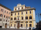 University comparison | Compare universities around the world - Versus